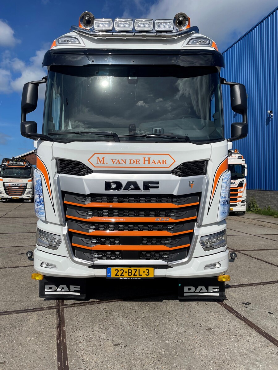 M vd Haar DAF 10x4 Front.jpg